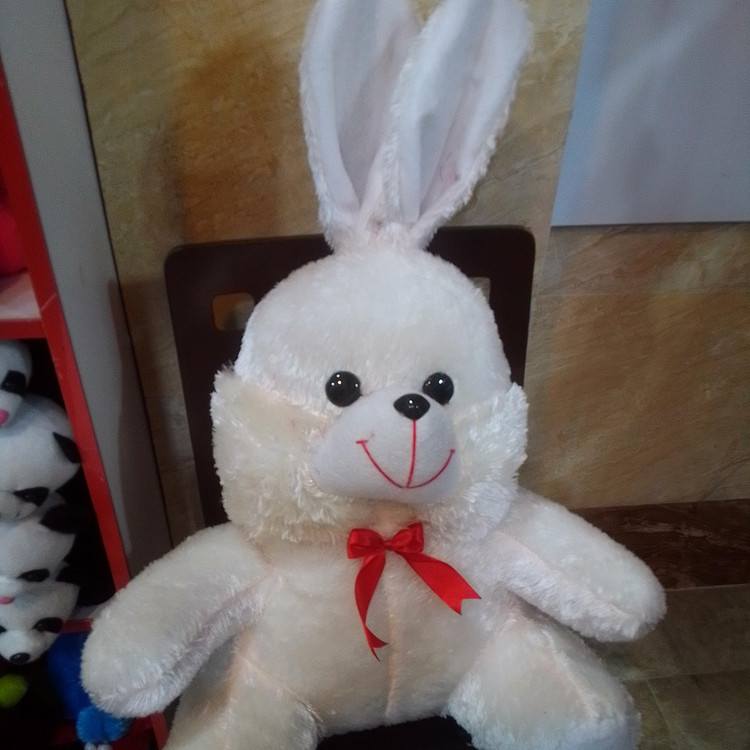عروسک خرگوش بزرگ پارچه سوزنی ( ارتفاع 60 پهنا 40)