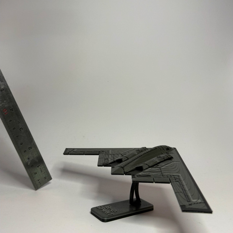 جنگنده B-2