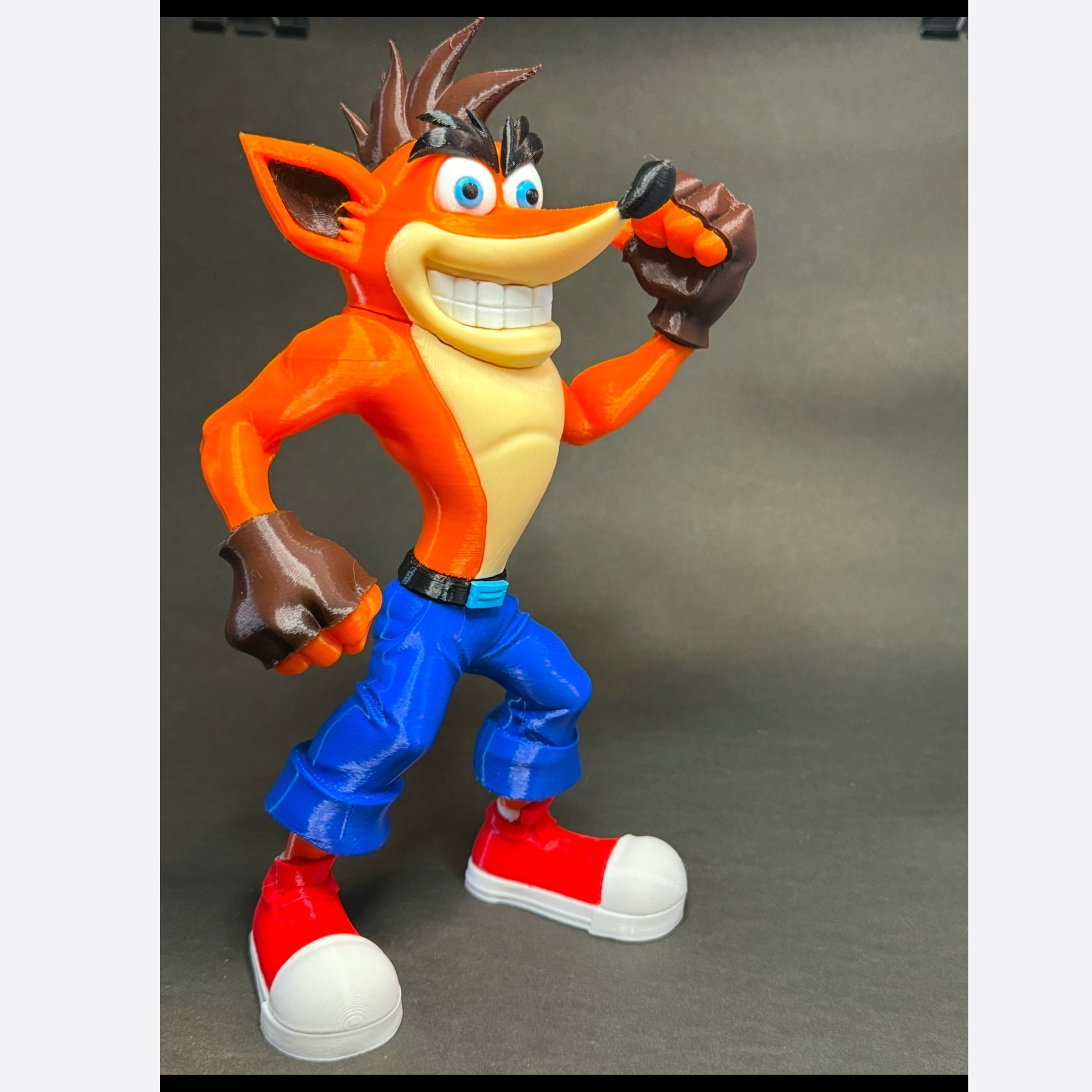 اکشن فیگور شخصیت کراش بندیکوت(Crash Bandicoot)