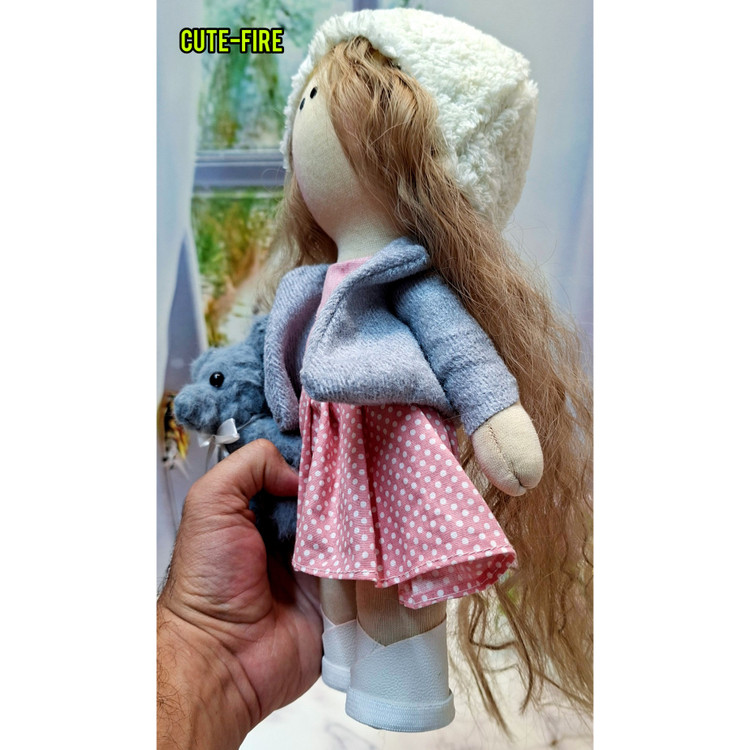 عروسک روسی با حجم موی بالا قابل شونه کردن ساخت ایران 30 سانتی