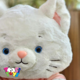 عروسک گربه نشسته لباس دار