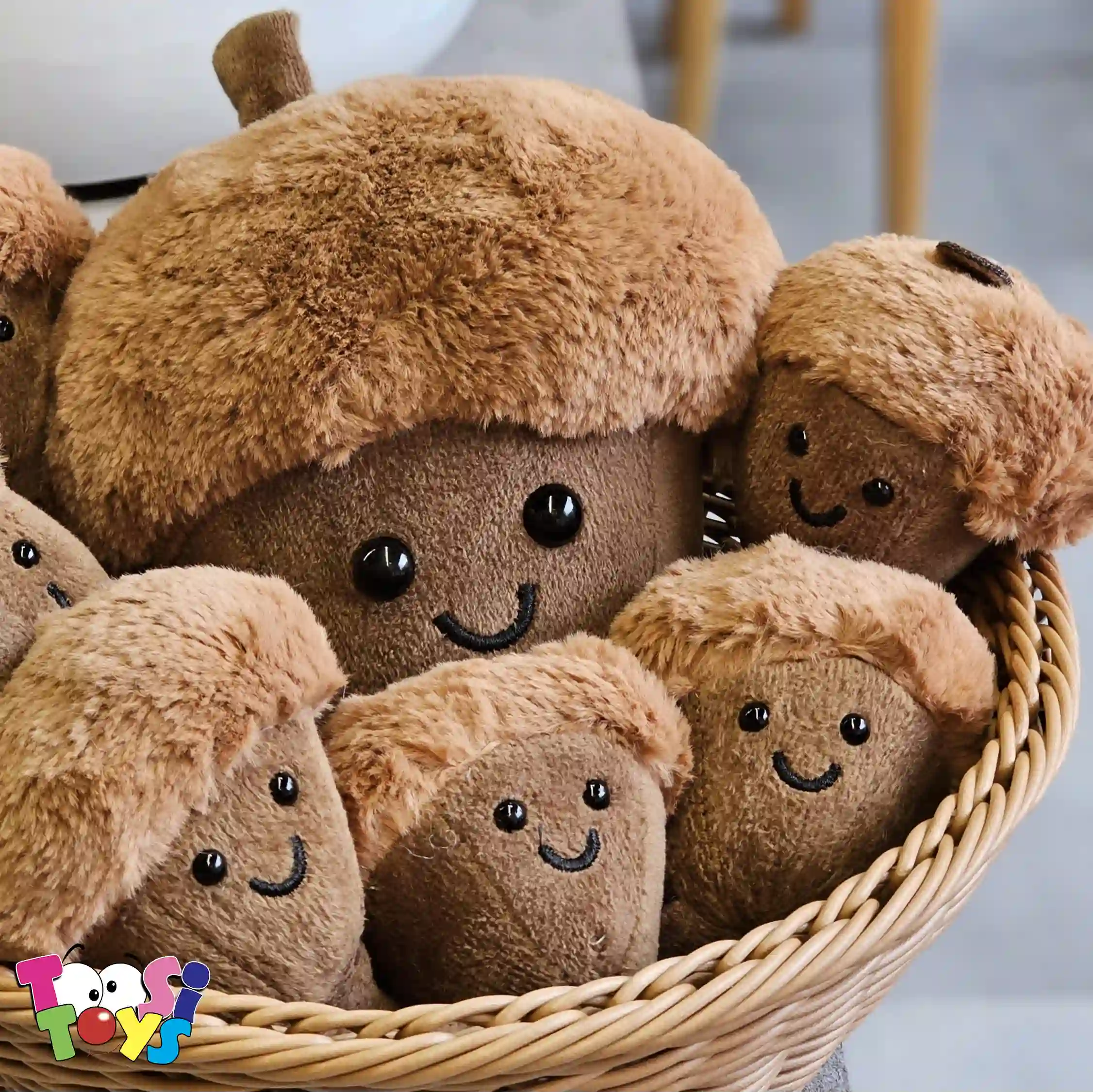 عروسک آویز جاکلیدی بلوط