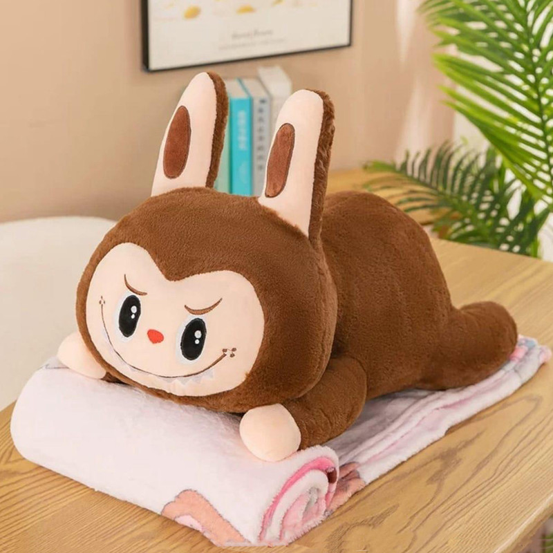 عروسک مدل لبوبو خوابیده کد JIM110 طول 55 سانتی‌متر به همراه پتو