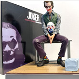 اکشن فیگور جوکر The Dark Knight همراه با لوازم اورجینال