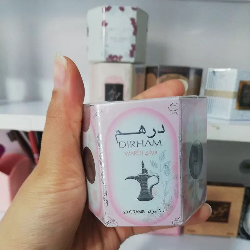وازلین معطر درهم صورتی برند ارض الزعفران 20 گرمی