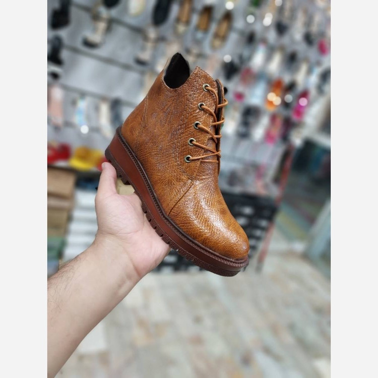 بوت بندی قهوه ای