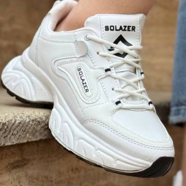 کتونی اسپرت لژ دار
