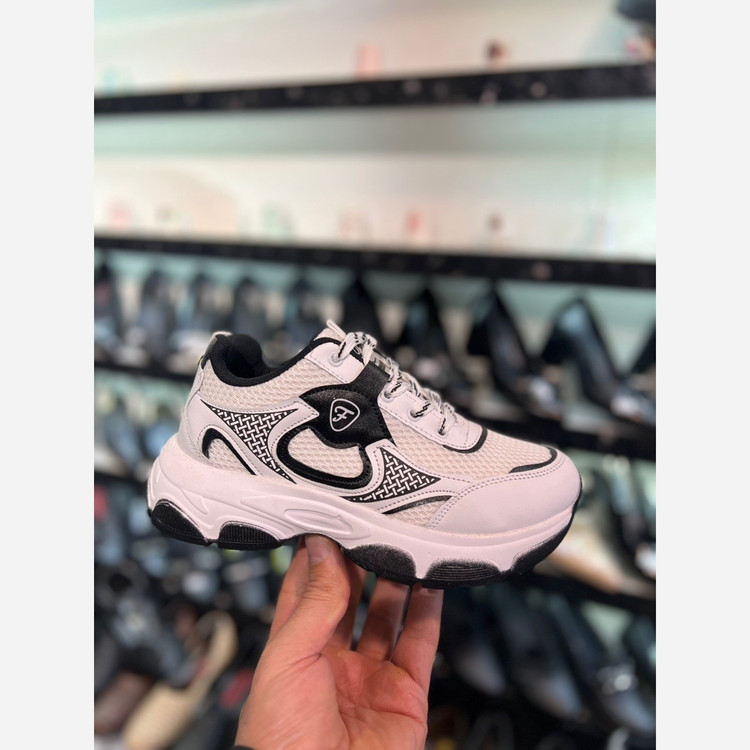 کتونی اسپرت زنانه مدل چشمی