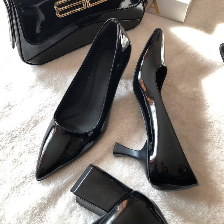 کفش سرخابی مشکی قهوه ای