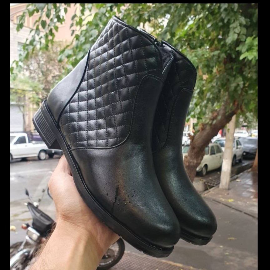 نیمبوت بغل زیپ شانل