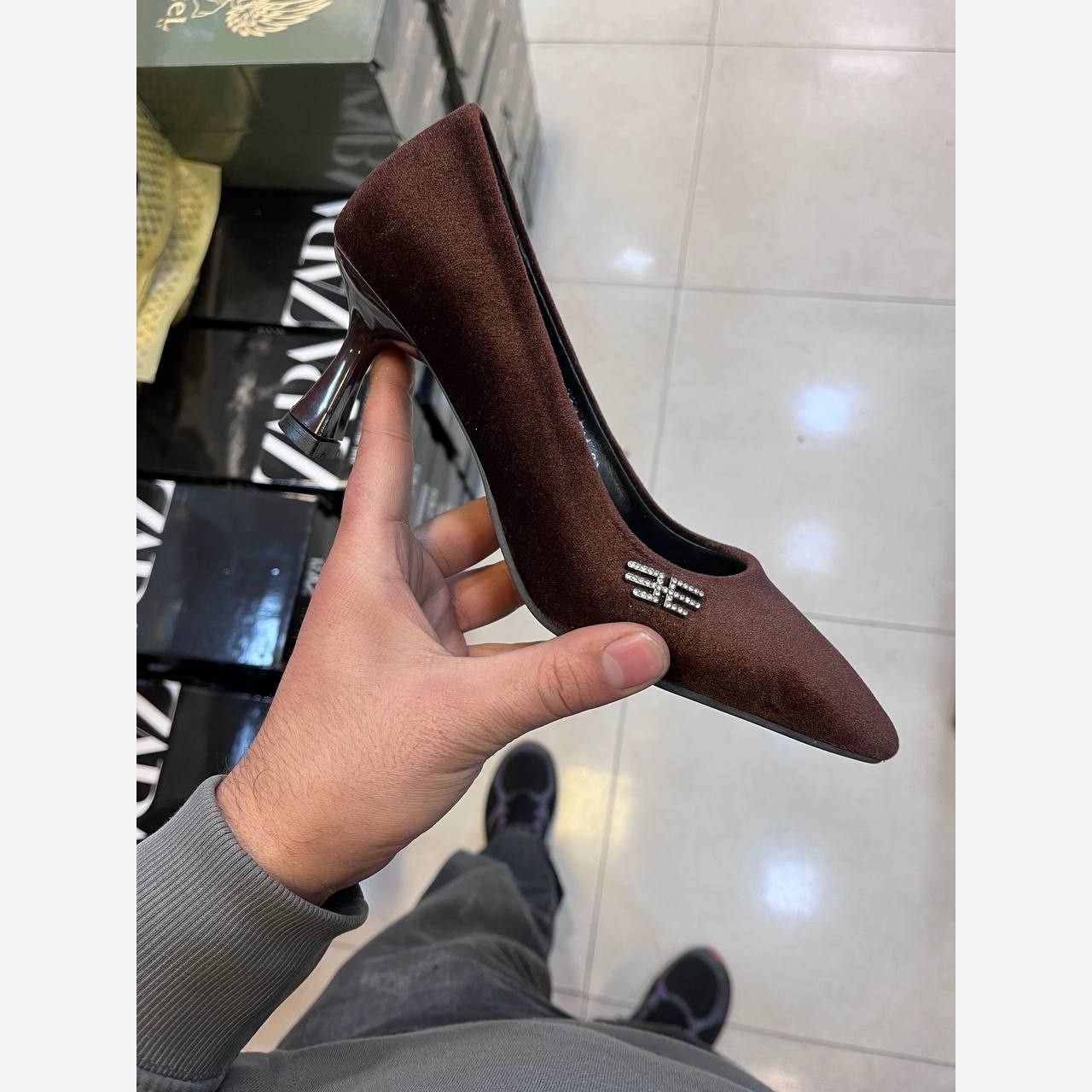 کفش مجلسی مخملی قهوه ای و مشکی