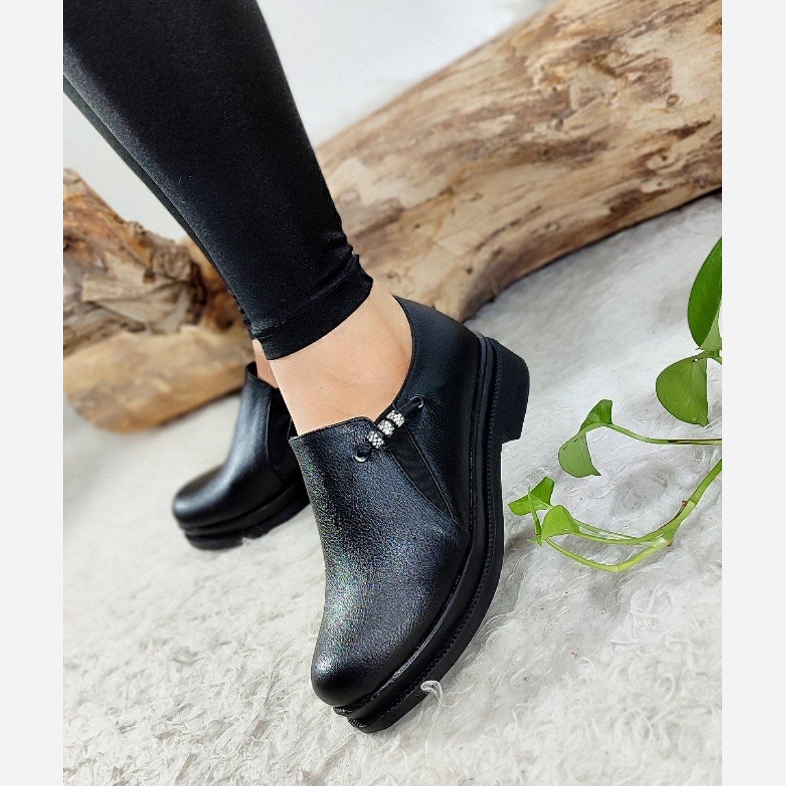 کفش راحتی دخترانه و زنانه مرواریدی