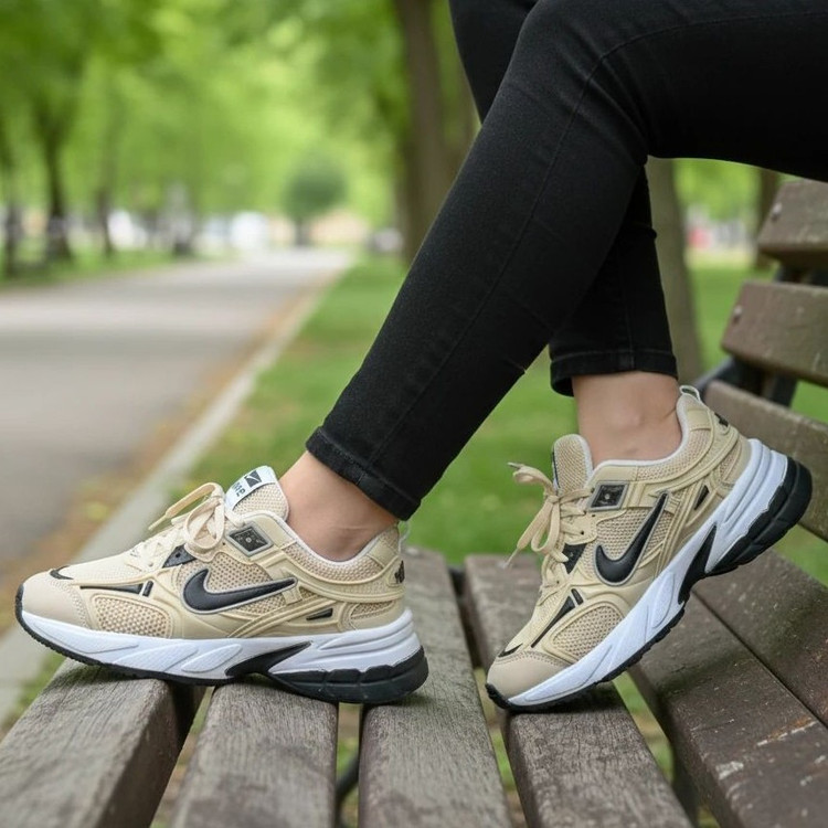 کتونی ورزشی نایک وی تو کی کرمی 37 تا 40 کفش Nike v2k