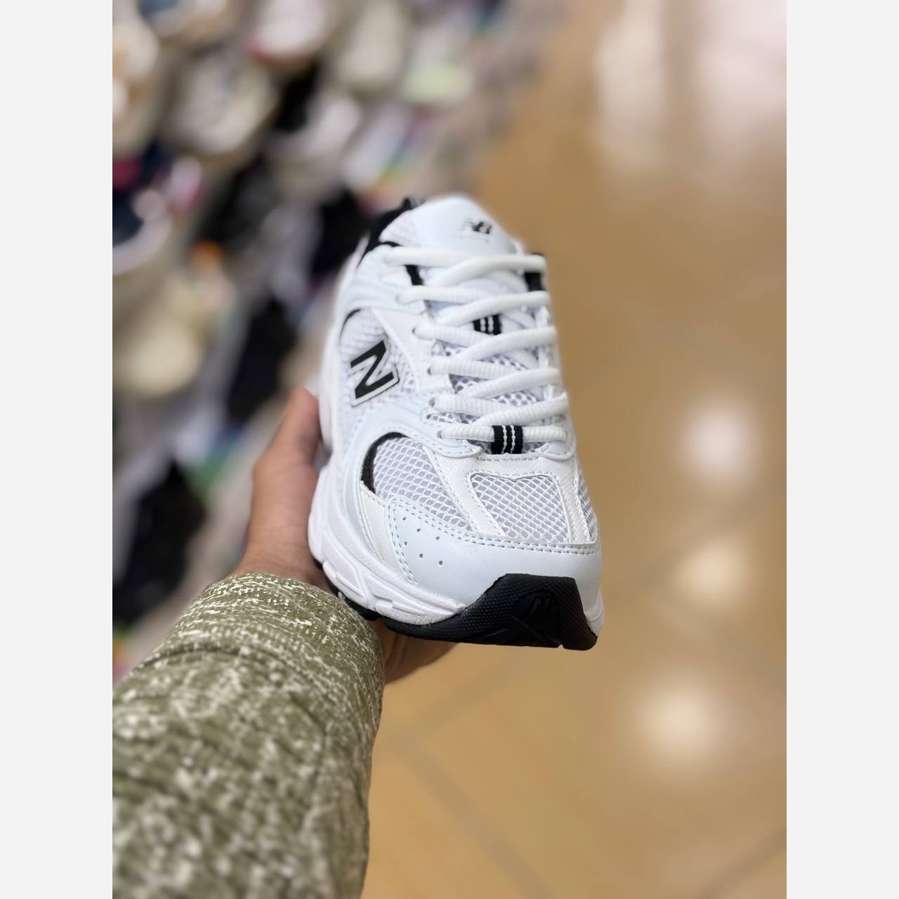کتونی پیاده روی نیوبالانس 530 زنانه New Balance