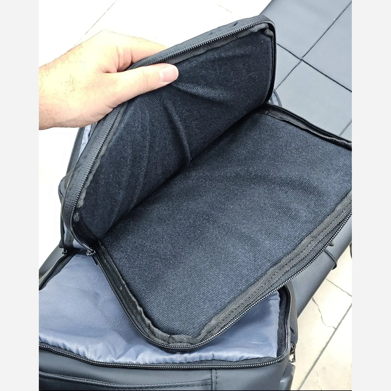کوله پشتی دانشجویی آرکتیک هانتر ضد آب پورت USB دار