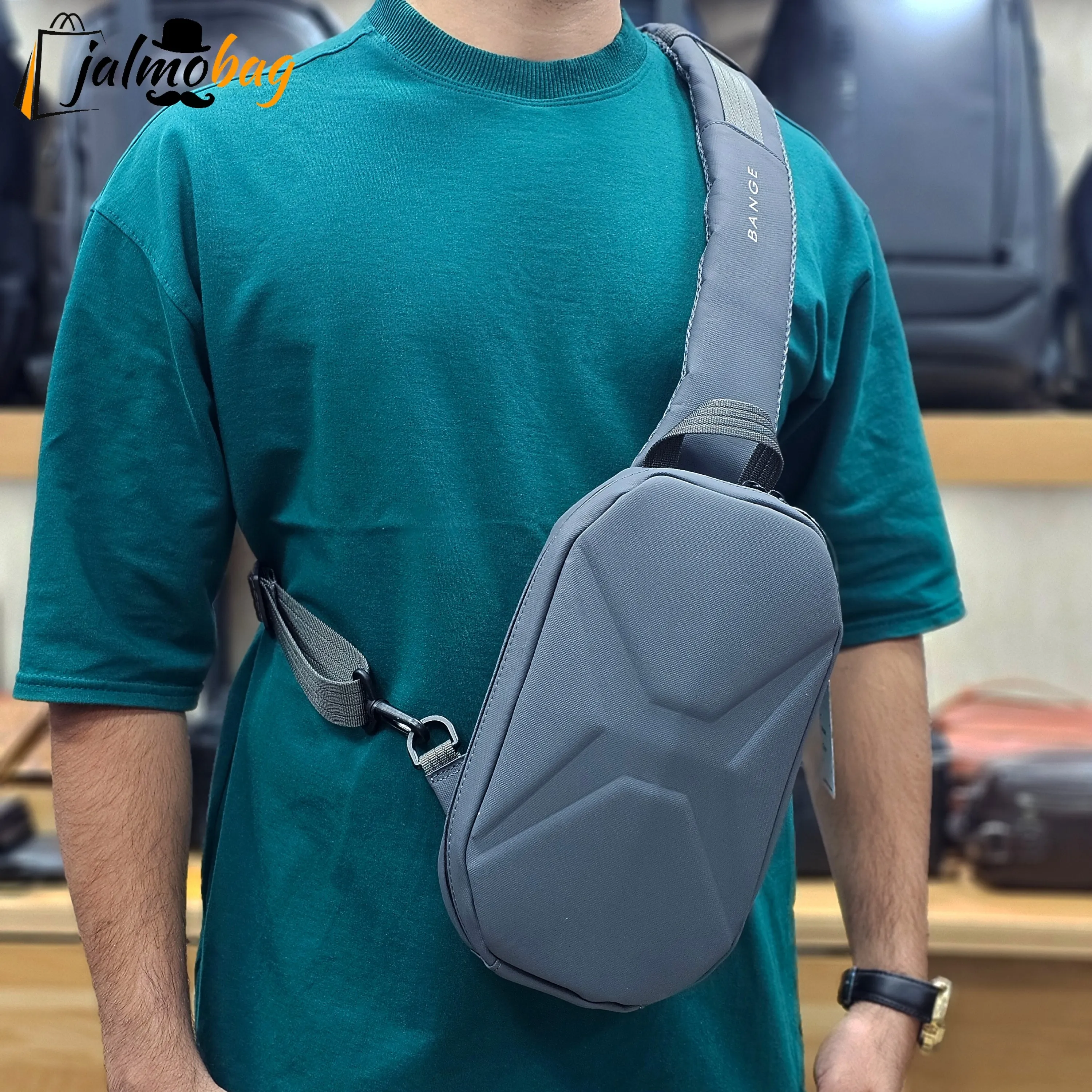 بادی بگ هاردکیس برزنتی ضد آب و ضد ضربه مدل کیف یکطرفه اسپرت