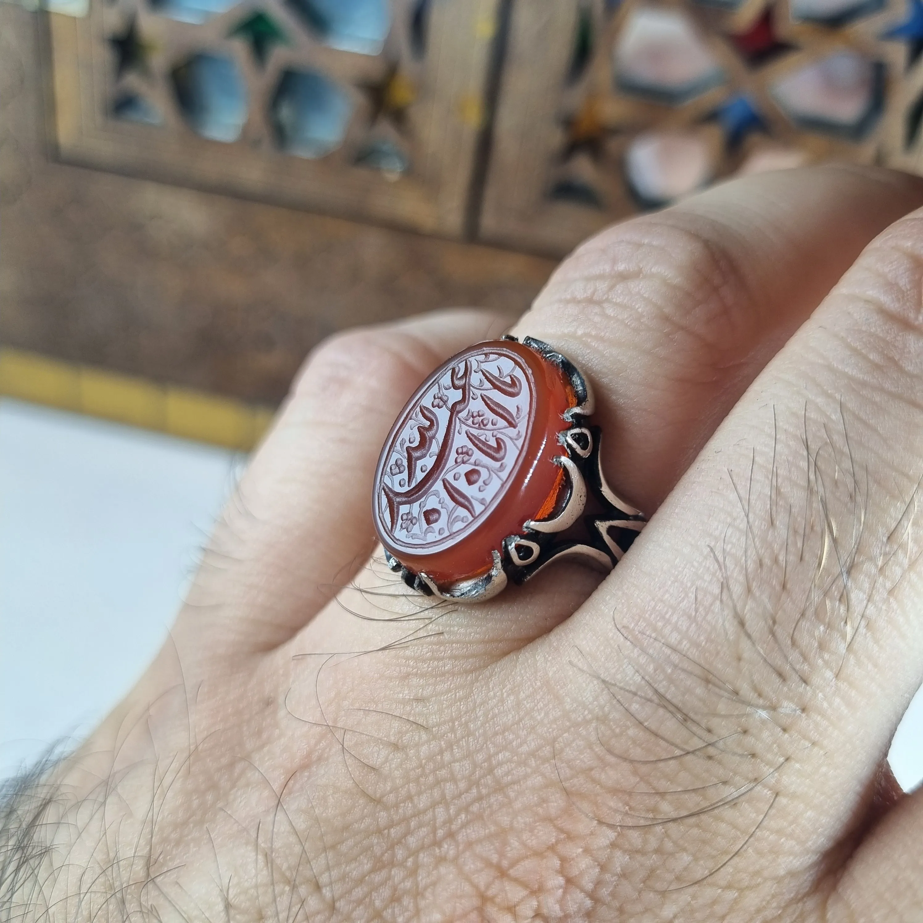 انگشتر مردانه نقره روس با نگین عقیق سرخ حکاکی اباعبدالله