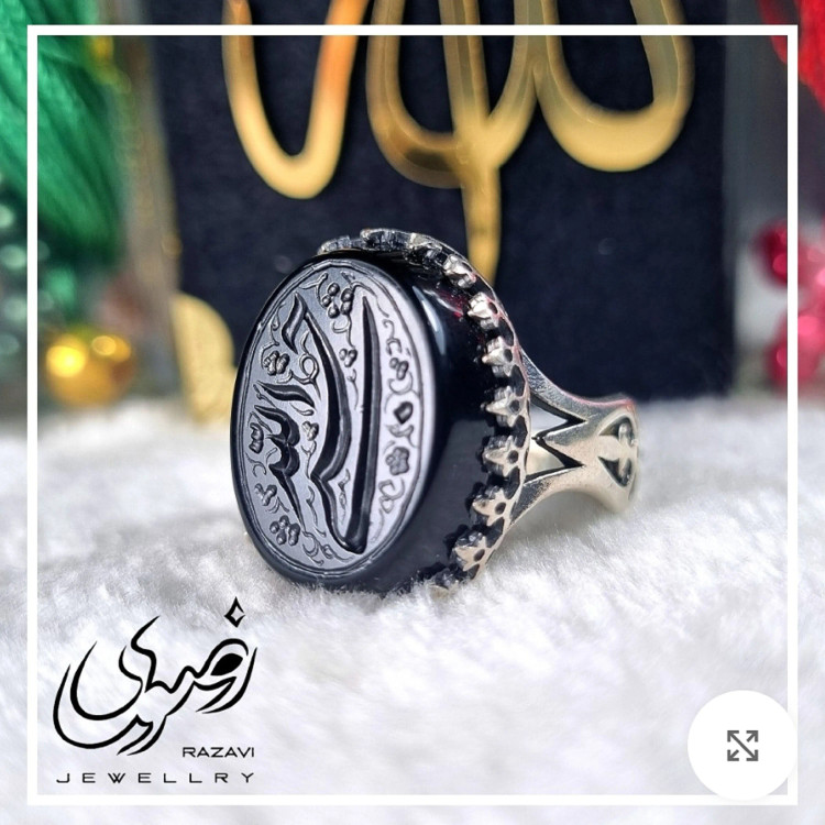 انگشتر مردانه عقیق مشکی با حکاکی دست استاد فتح و رکاب آلیاژ نقره روس