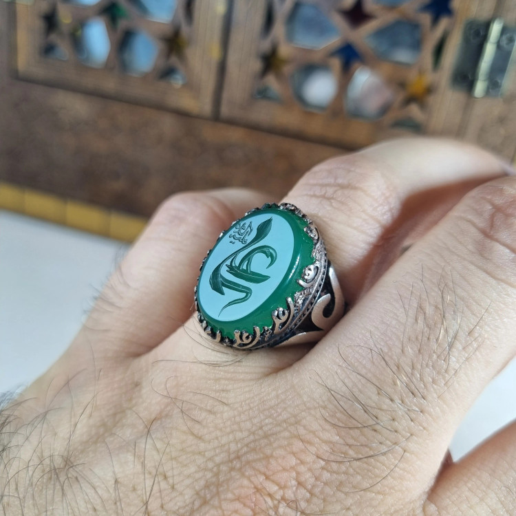 انگشتر مردانه نقره روس با نگین عقیق سبز حکاکی علی