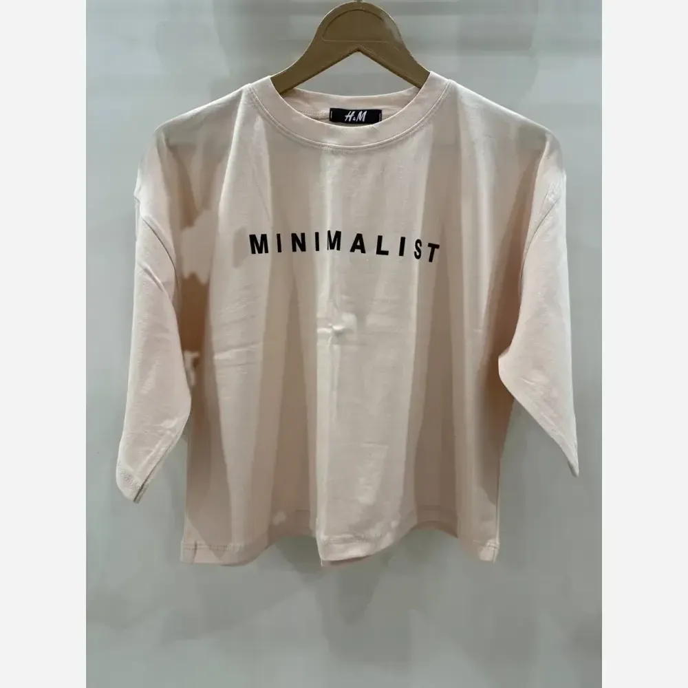 تیشرت کراپ زنانه سبز پاستلی طرح MINIMALIST مدل لش آزاد