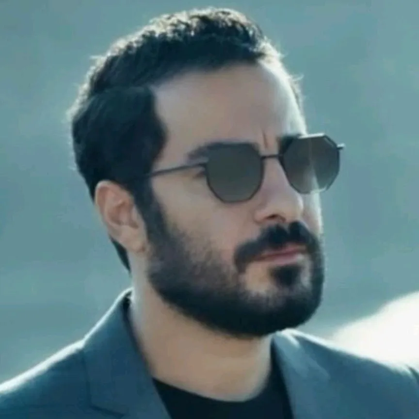 عینک آفتابی پلیس police شش اصلی ضلعی نوید محمد زاده UV400