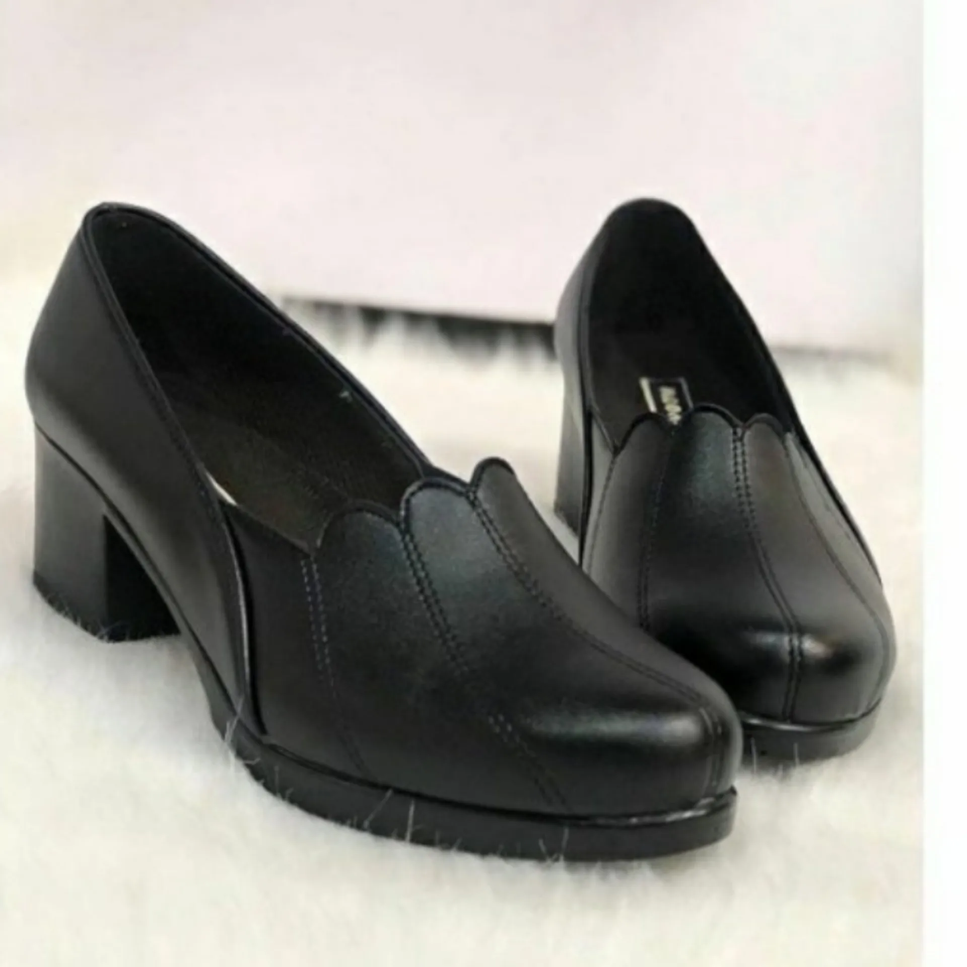 کفش زنانه طبی پاشنه دار چرمی طرح zara