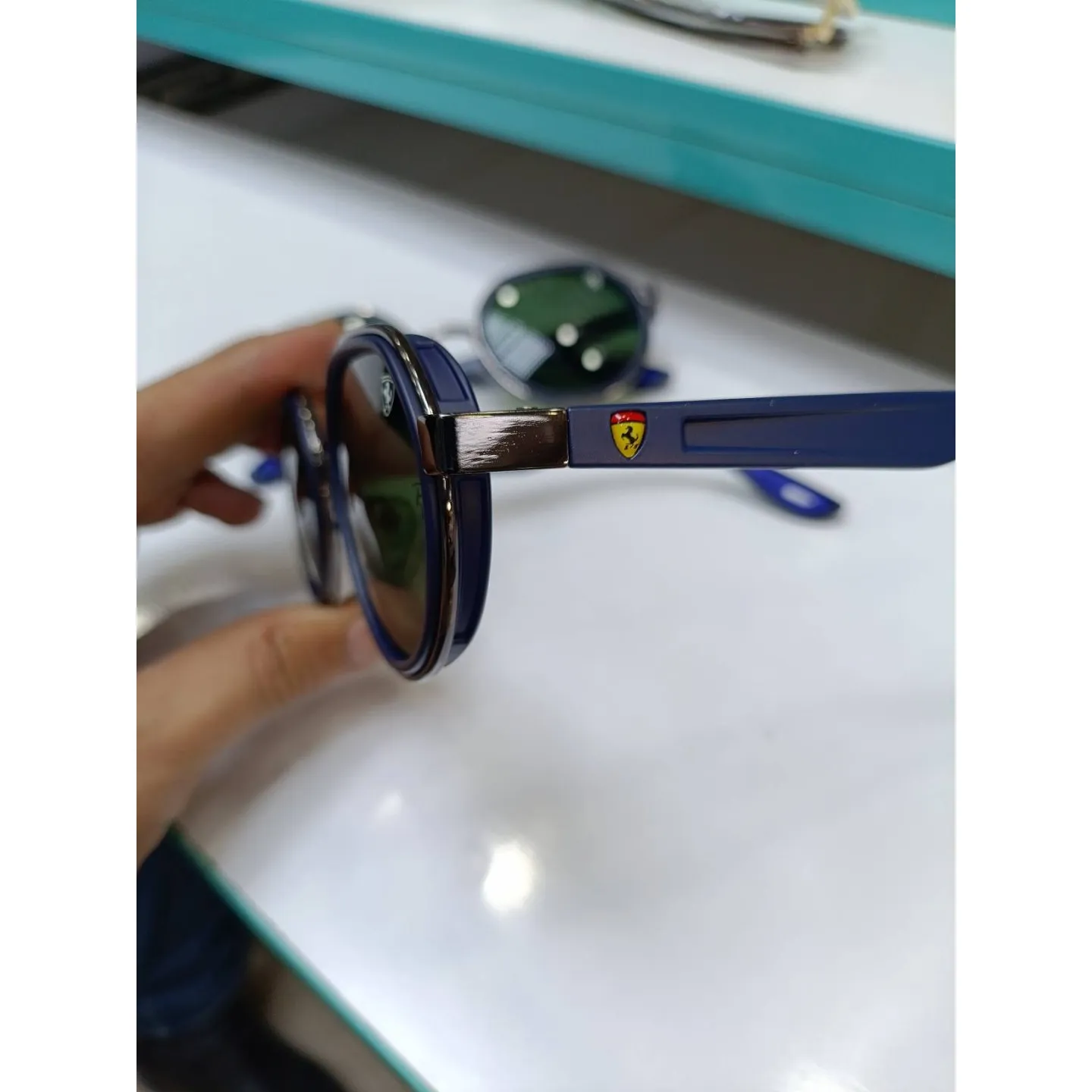 عینک آفتابی ریبن فراری مدل UV400 رنگی