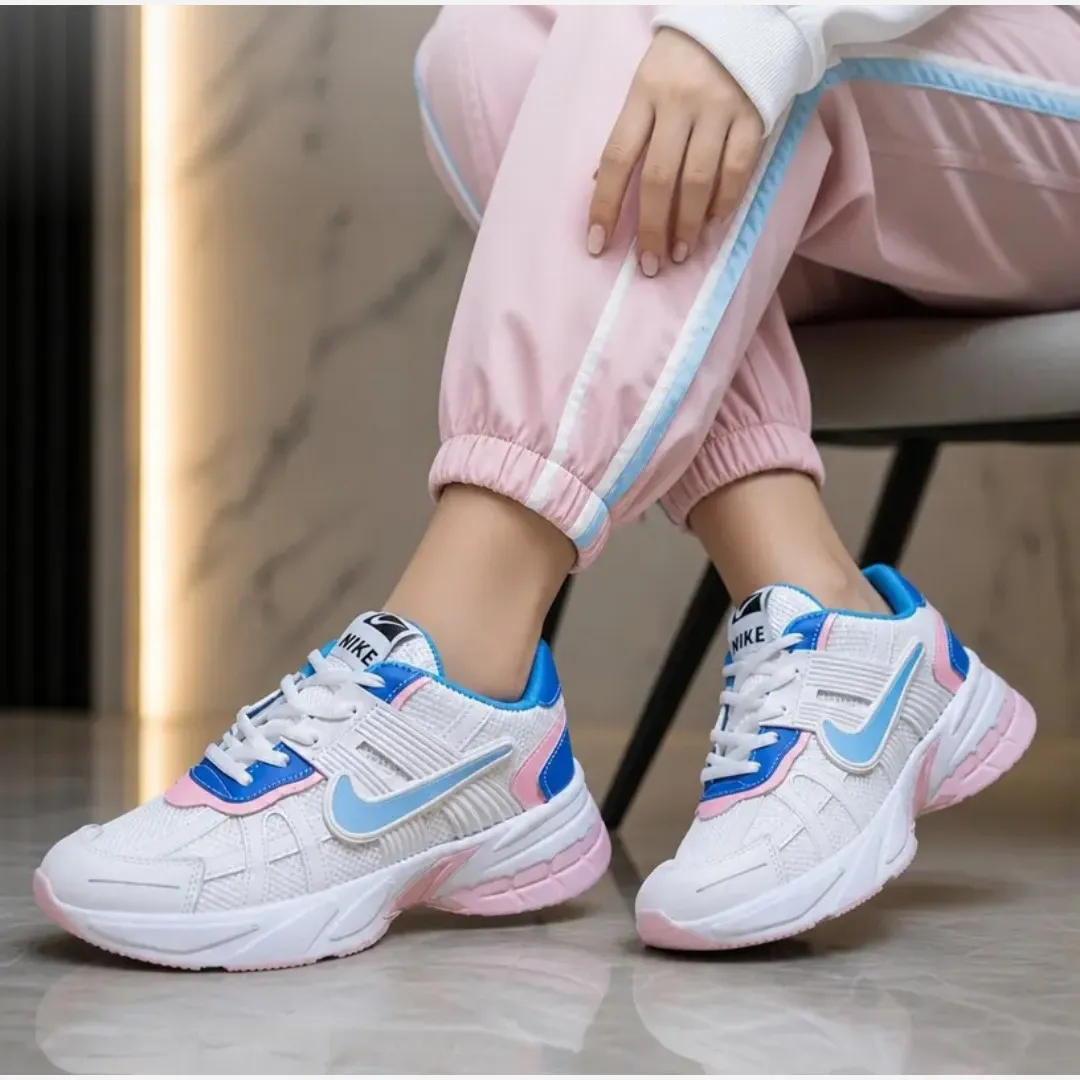 کفش کتانی زنانه نایک مدل V2K پاستیلی مناسب پیاده روی و باشگاه سایز 37 تا 40