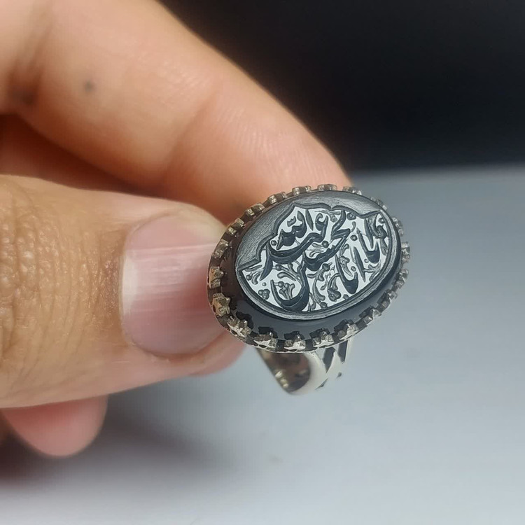 انگشتر آلیاژی باسنگ عقیق مشکی حکاکی یا اباعبدلله الحسین کد 5469