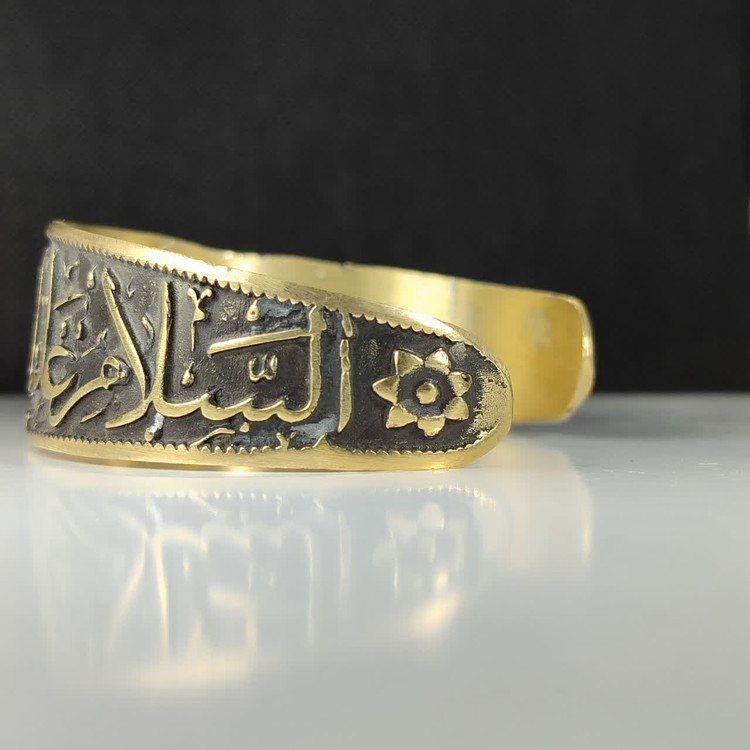 دستبند آلیاژی یا علی بن موسی الرضا حکاکی شده؛ تجلی ارادت و صلابت کد 3912