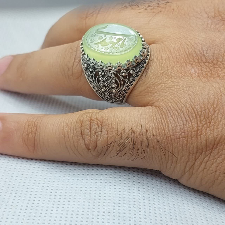 انگشتر عقیق سبز مردانه "عهد انتظار" – متبرک به نام "یا مهدی (عج)" کد 1823