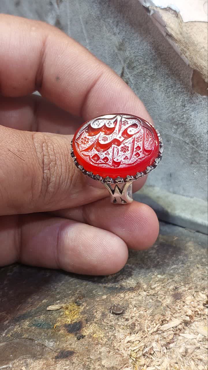 انگشتر نقره باسنگ عقیق قرمز حکاکی یا اباعبدلله کد 1552
