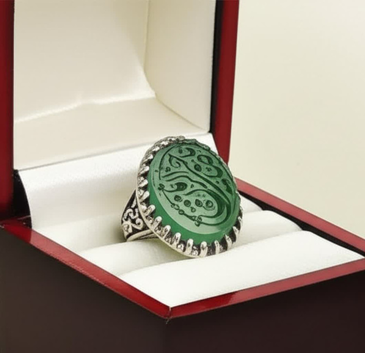 انگشتر عقیق سبز حکاکی یاصاحب الزمان کد 1433