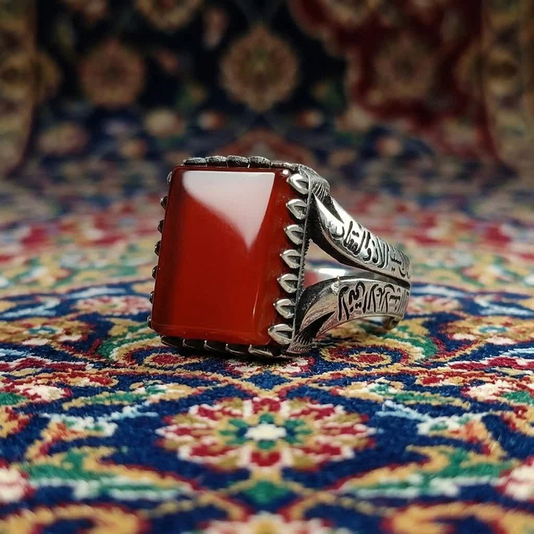 انگشتر عقیق قرمز مردانه با ذکر رکاب لافتی الا علی لا سیف الا ذوالفقار کد 4185