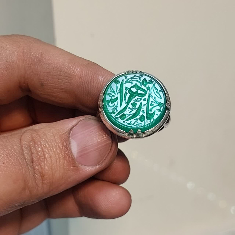 انگشتر عقیق سبز با حکاکی یازهرا بهترین مدل