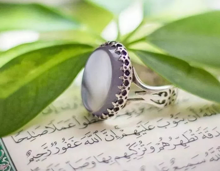 انگشتر نقره باسنگ عقیق سوسنی کد 1612
