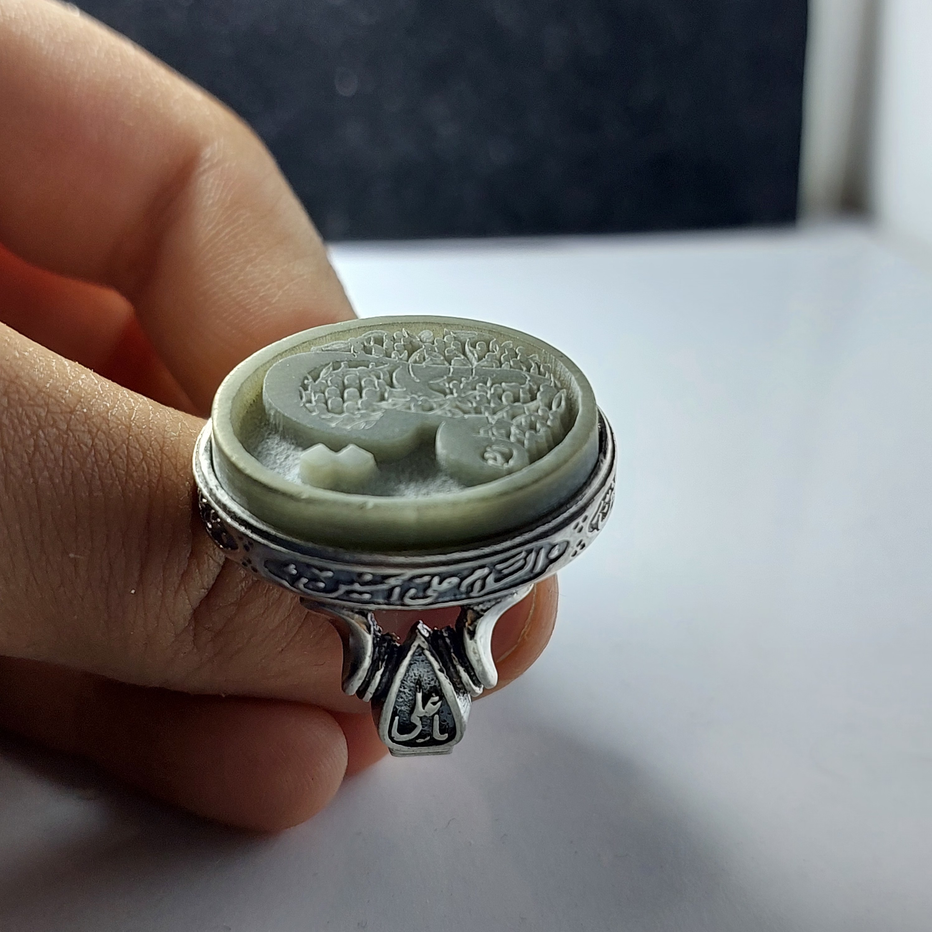 انگشتر یشم باحکاکی یاعلی