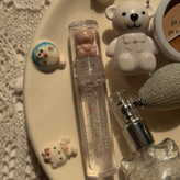 آبرسان لب پاستیل خرس تدی کیوت فانتزی شیشه ای رژ خیس رایحه نعنایی خنک کننده لب تابستانه فانتزی کیوت دخترانه برق لب بالم