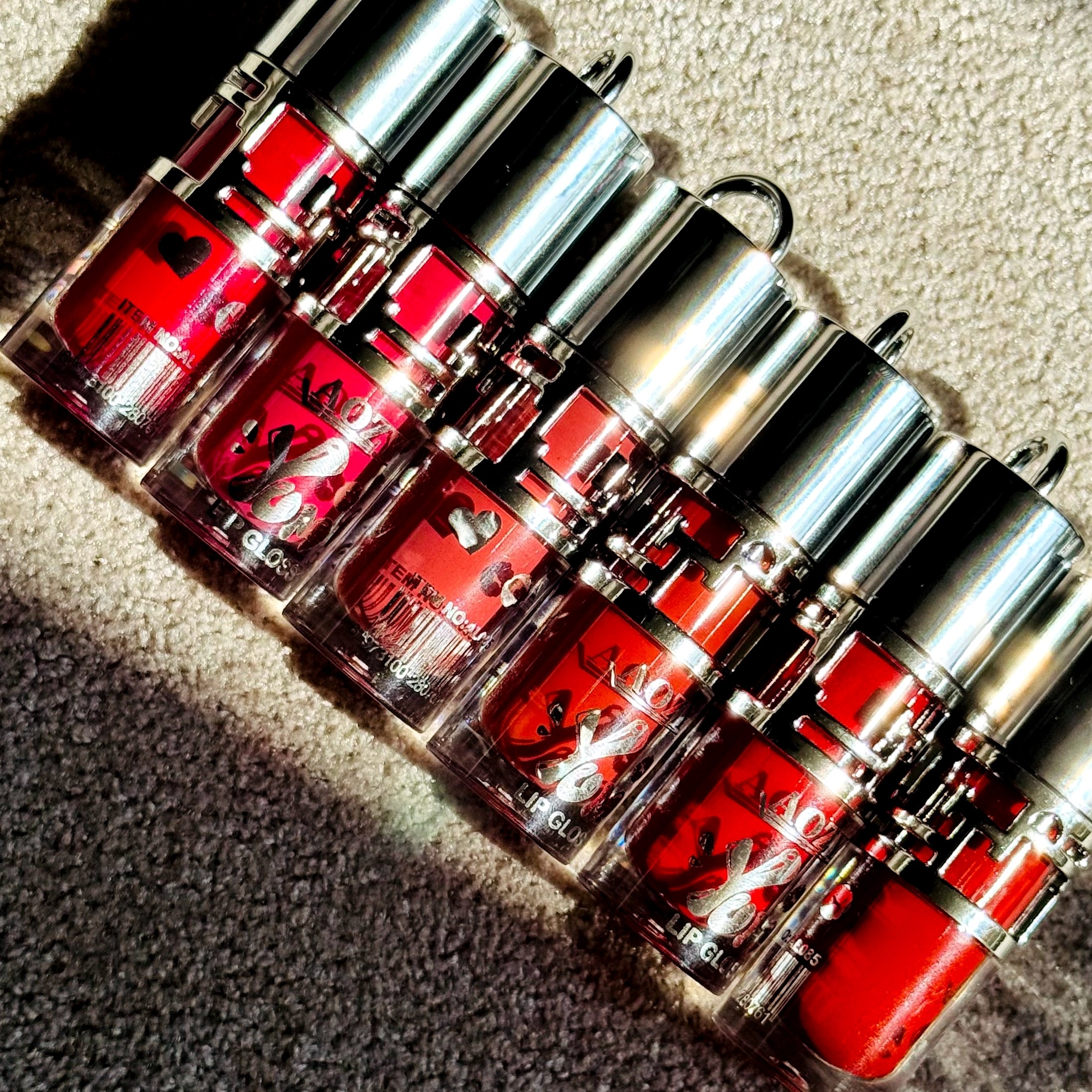 لیپگلاس دوپ وای اس ال YSL کیوت فانتزی پینترستی دارای جای آویز برق لب رنگی رایحه شکلاتی خوشبو