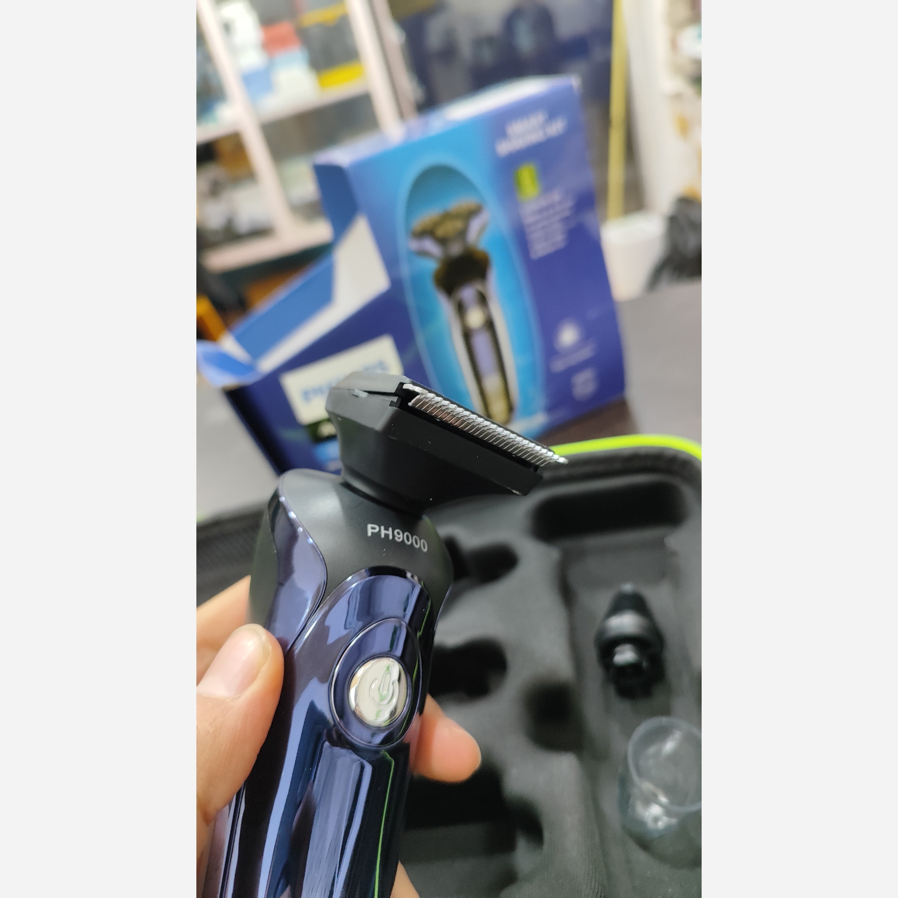 ریش تراش فیلیپس 9000 هزار مدل S9711/55 اصلی ضد آب