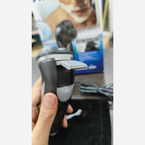 ریش تراش حرفه ای ضد اب فیلیپس مدل AT899