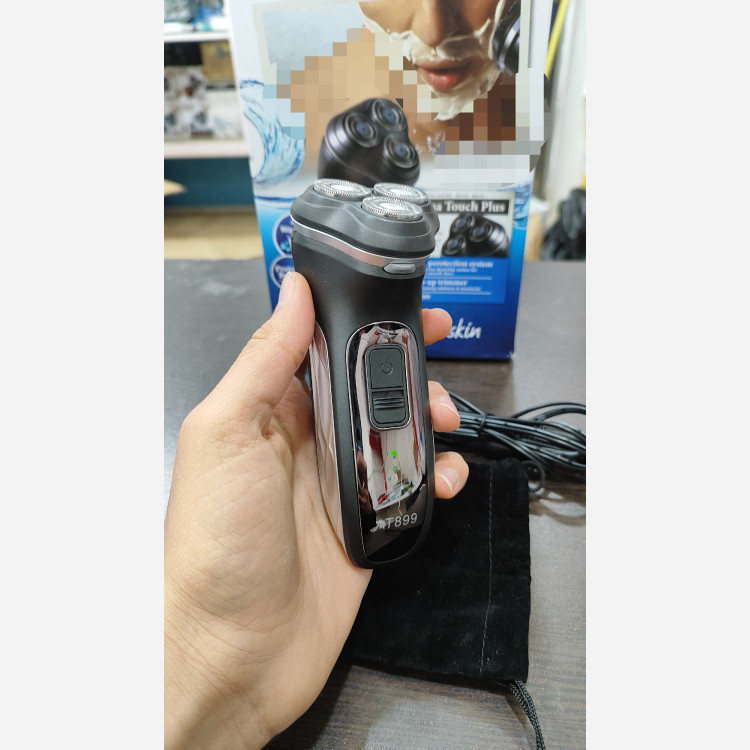 ریش تراش حرفه ای ضد اب فیلیپس مدل AT899