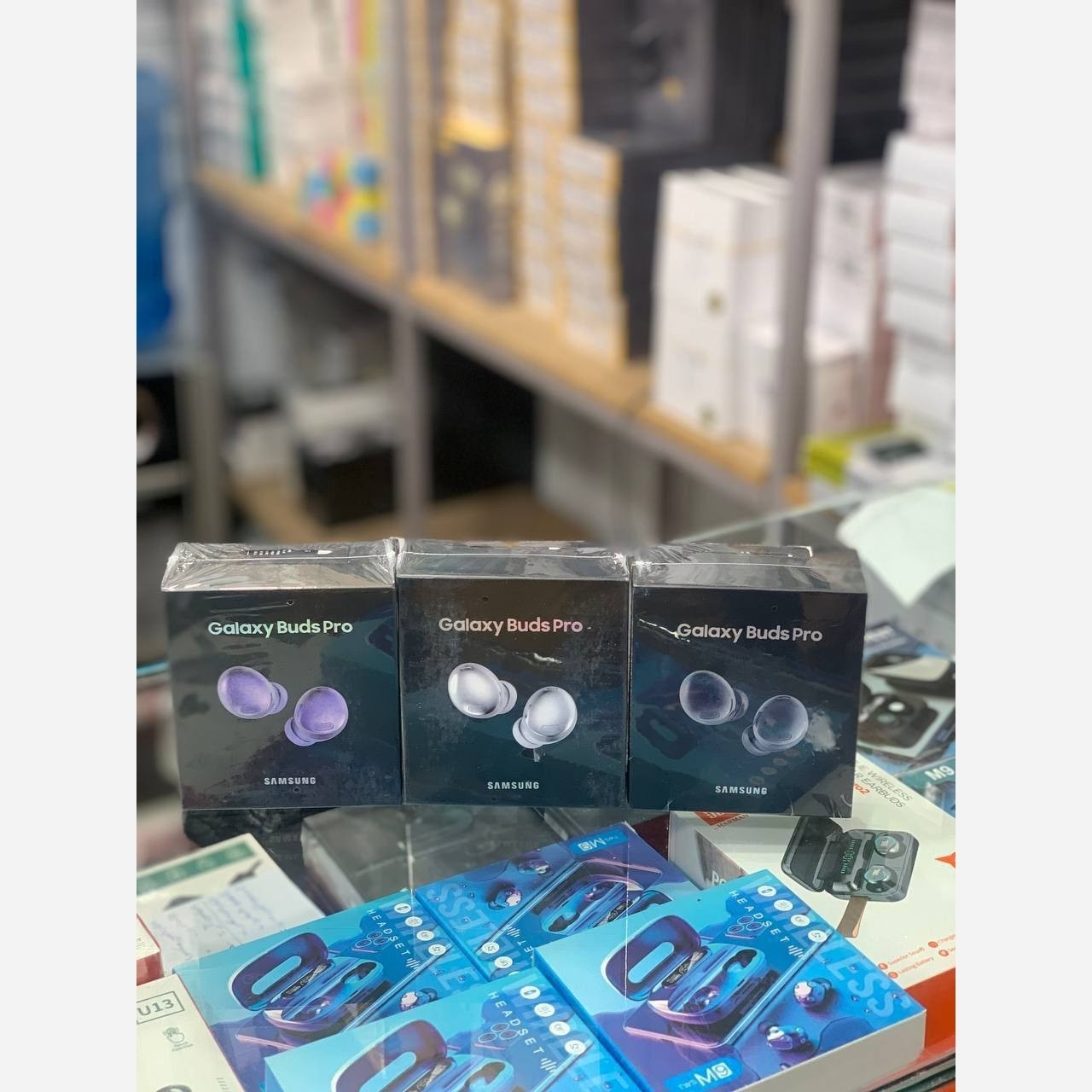 ایرپاد Galaxy Buds Pro SAMSUNG گلکسی بادس پرو سامسونگ های کپی درجه یک بارکد ویتنام در حد اورجینال دارای بارکد اصلی سام