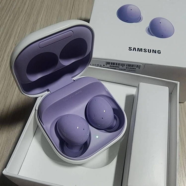 ایرپاد Galaxy Buds 2 گلکسی بادس سامسونگ 2 samsung کیفیت درجه یک جنس تضمینی سریال دار ویتنام پک پلمپ