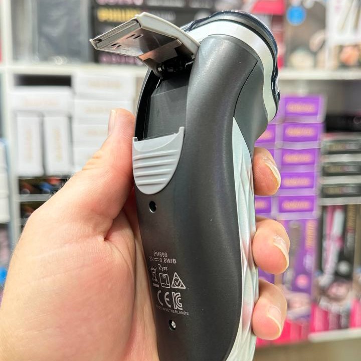 ریش تراش سه تیغ فیلیپس philips مدل AT899