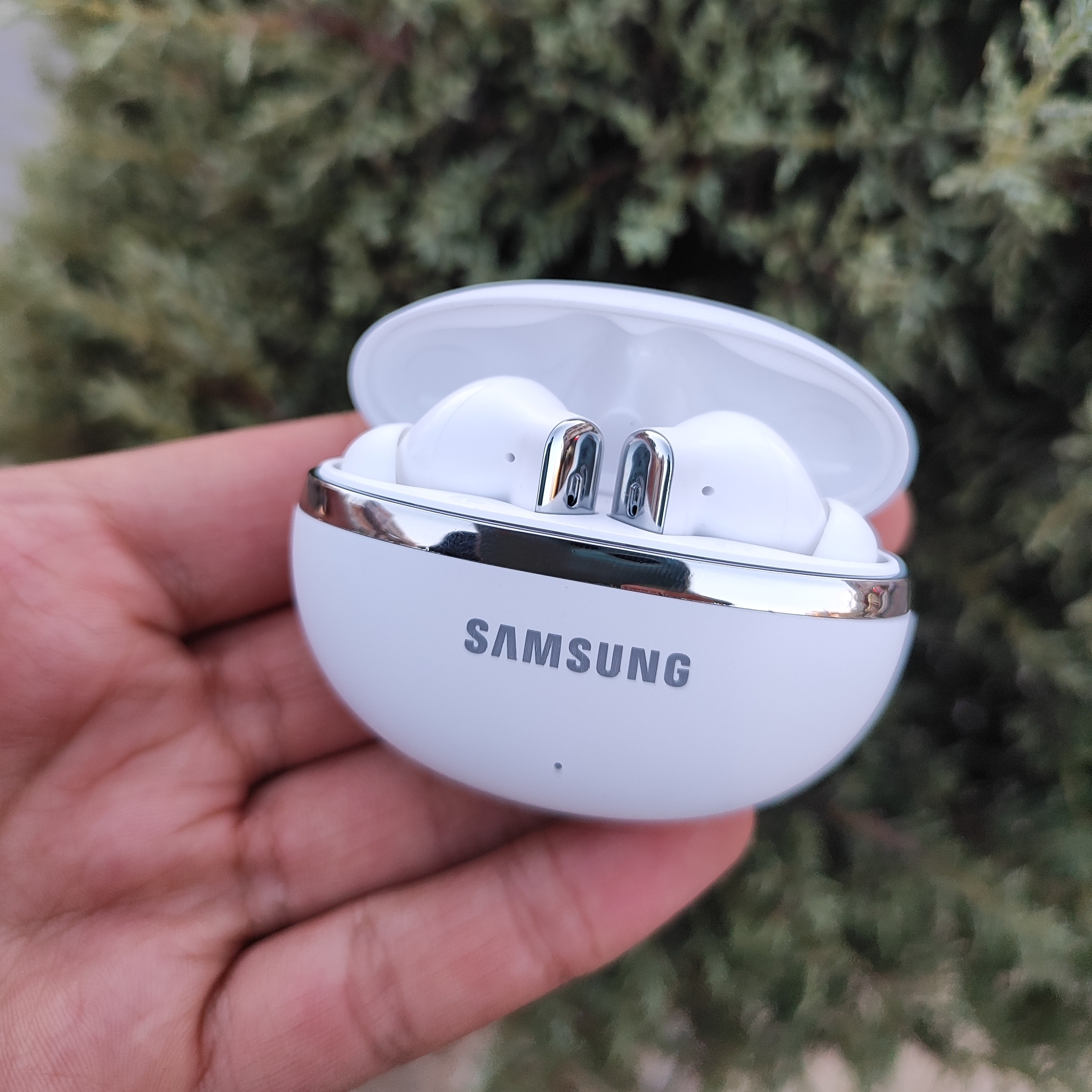 ایرپاد پرو 4 سامسونگ اصلی مدل گلکسی بادز  Galaxy Buds 4 pro  تعداد محدود
