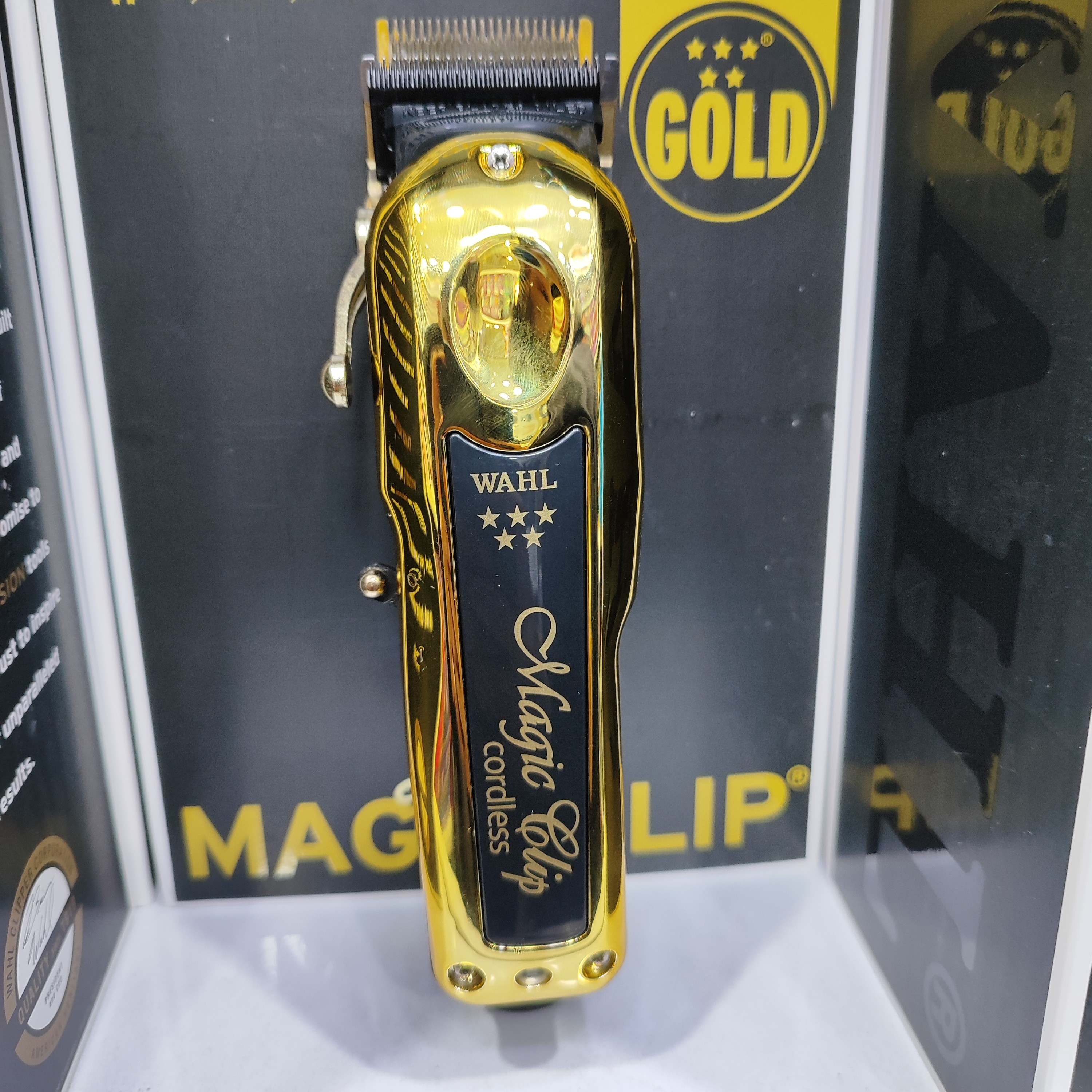 اشین اصلاح شارژی وال مجیک کلیپ گلد سفارش اروپا و آمریکا Wahl Gold Magic Clip روی تیغه وال و USA حک شده