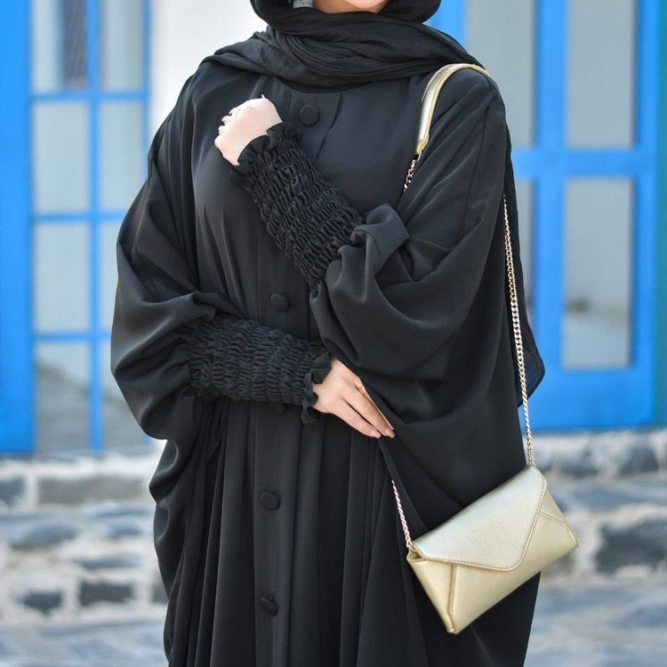 مانتو عبایی قواره بزرگ آستین طرح کش