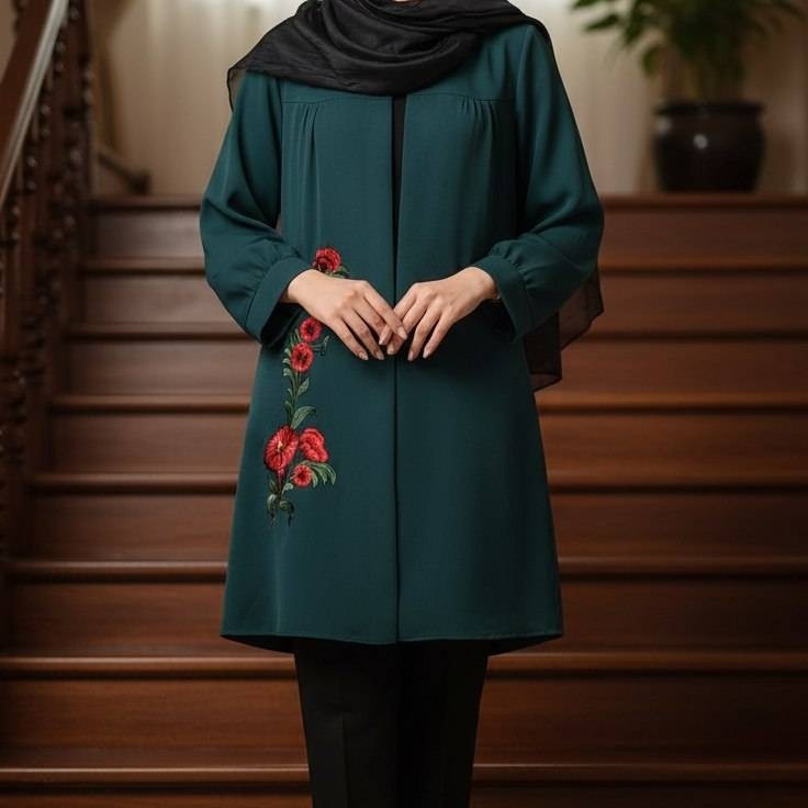 مانتو مازراتی گلدوزی شده مشکی و سبز