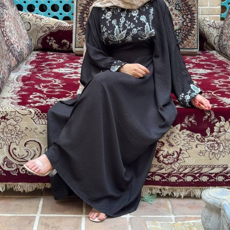 مانتو عبایی سوزن دوزی شده مجلسی